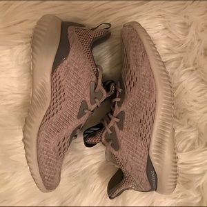 Adidas Alphabounce